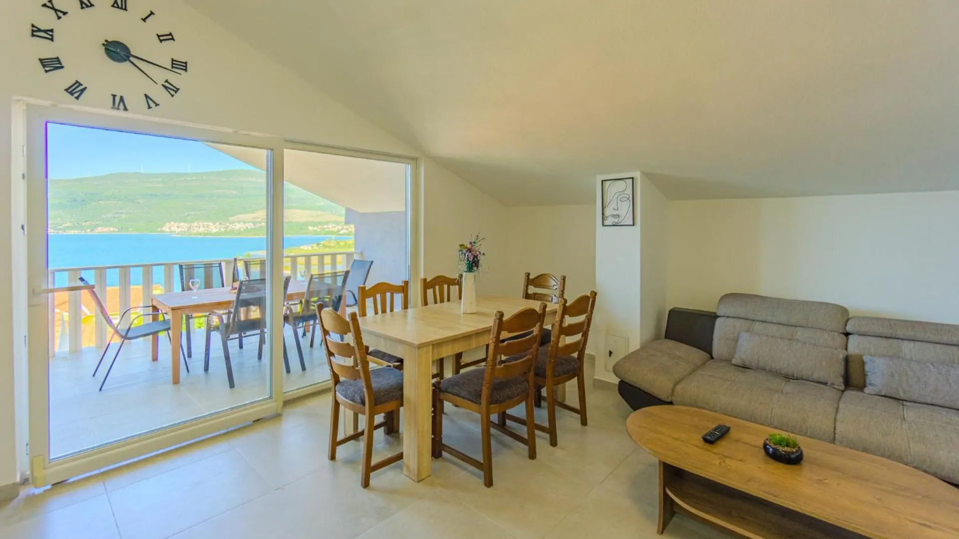 Panoramic Forest Retreat With Pool And Seaview Donji Karin 0*,  クロアチア