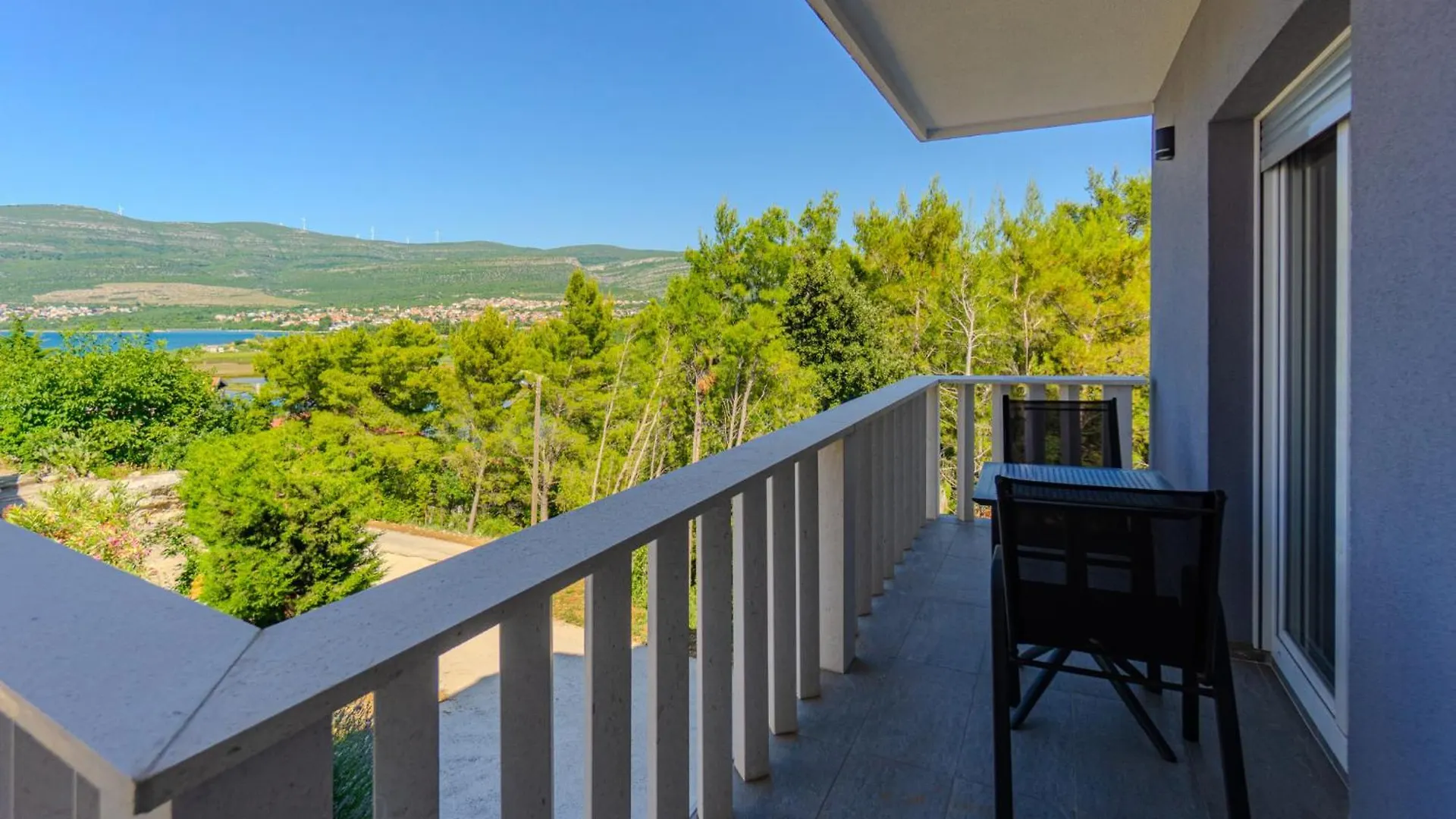 Panoramic Forest Retreat With Pool And Seaview Donji Karin アパート